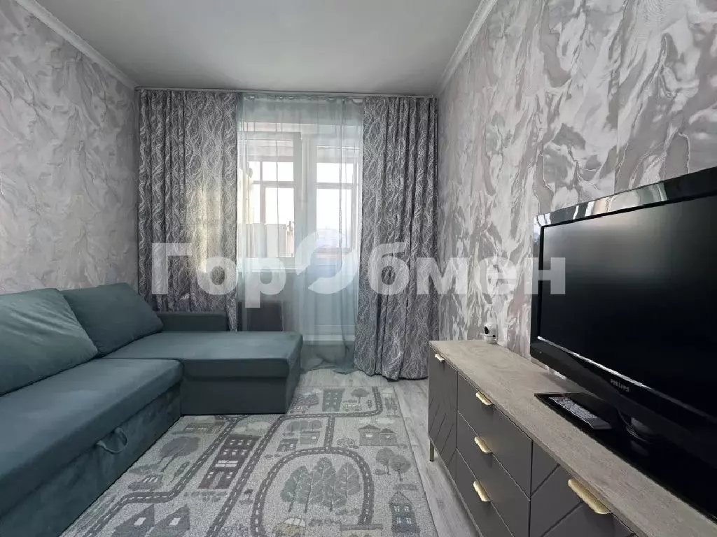 Продается 3-комнатная квартира - Фото 1