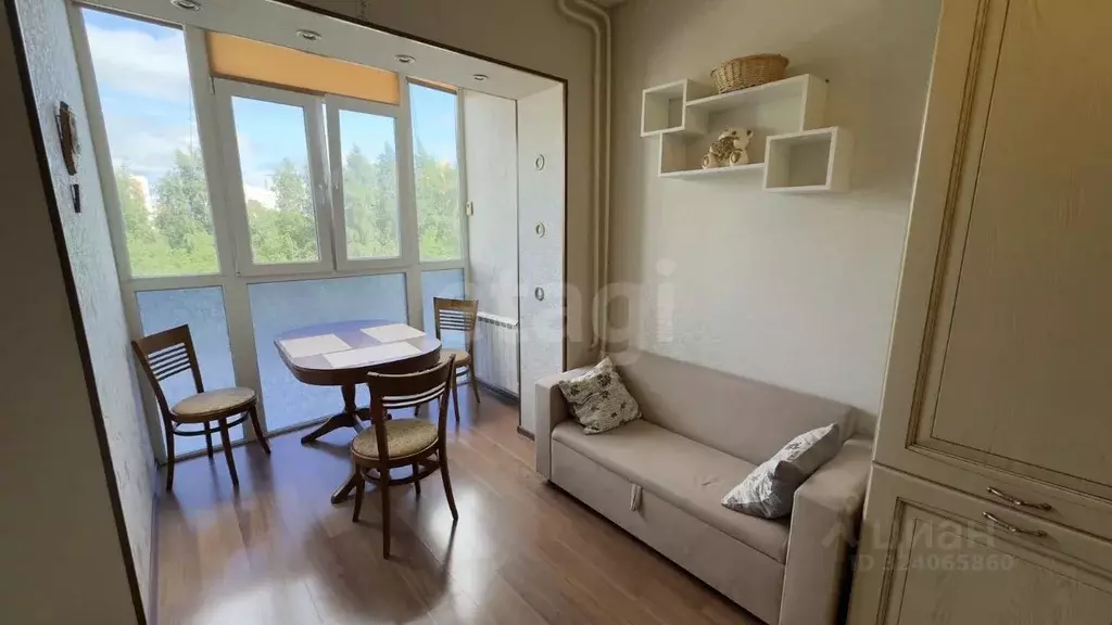 2-к кв. Ханты-Мансийский АО, Нижневартовск проезд Куропаткина, 1 (55.9 ... - Фото 2