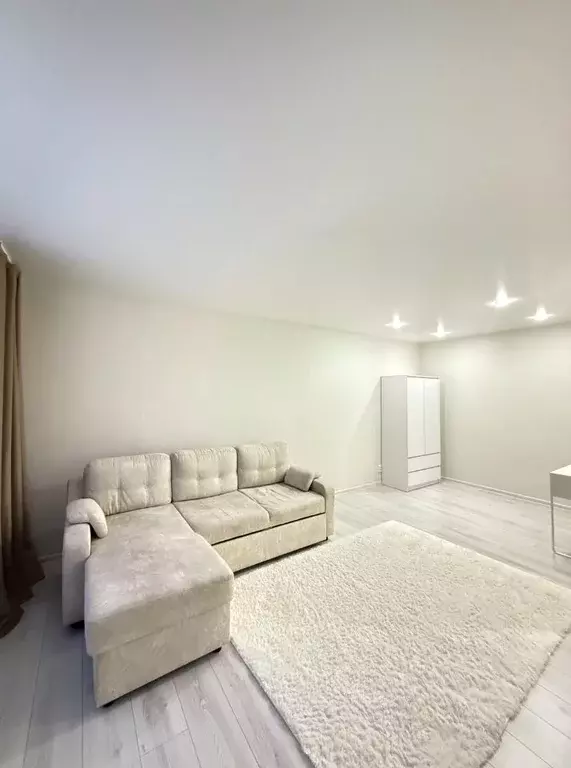 1-к кв. Кировская область, Киров ул. Широтная, 1 (42.0 м) - Фото 2