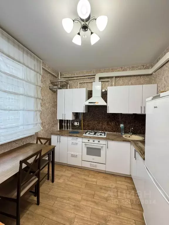 1-к кв. Крым, Симферополь ул. Батурина, 185 (42.0 м) - Фото 1