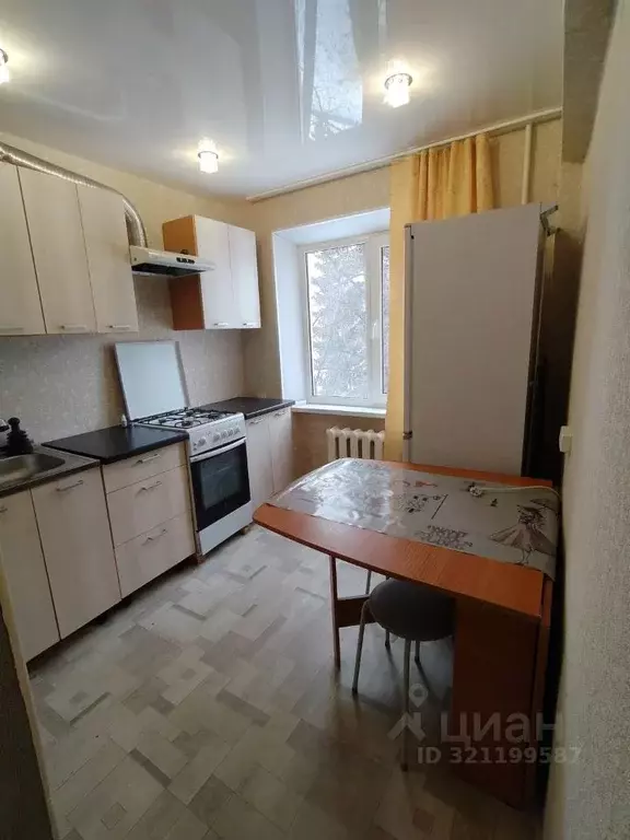 2-к кв. Челябинская область, Озерск Уральская ул., 20 (43.7 м) - Фото 0