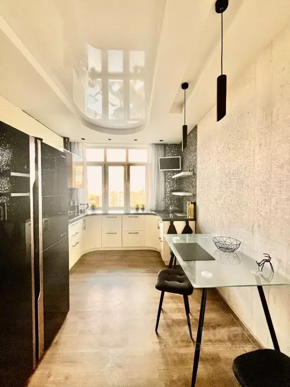 3-к кв. Свердловская область, Екатеринбург ул. Чкалова, 124 (100.0 м) - Фото 1