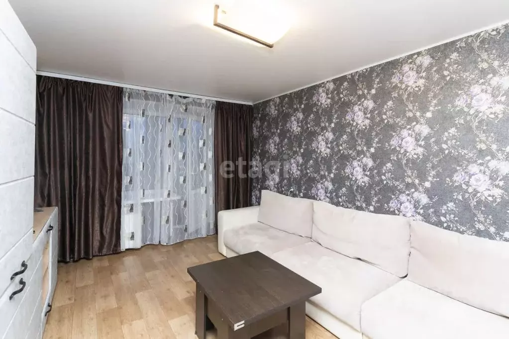 2-к кв. Тюменская область, Тюмень ул. Пермякова, 23 (46.2 м) - Фото 1