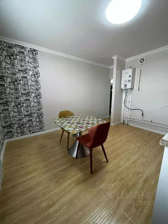 2-к кв. Саха (Якутия), Якутск ул. Дзержинского, 27/2 (89.0 м) - Фото 0