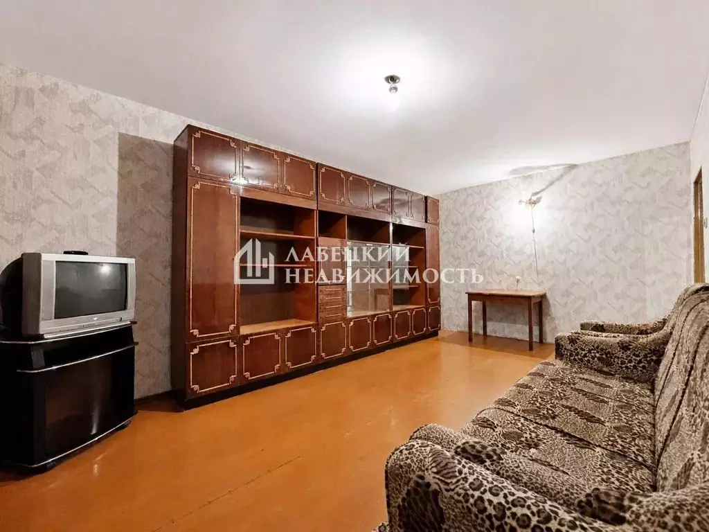 3-к кв. Тверская область, Спирово пгт ул. Мира, 10 (67.9 м) - Фото 1