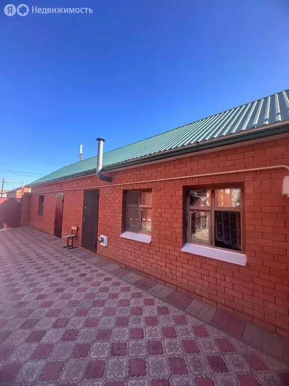 Дом в Астрахань, улица Бубнова, 12 (220 м) - Фото 1