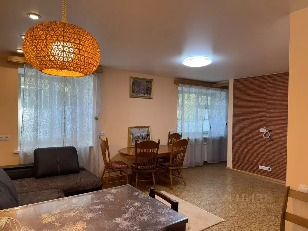 2-к кв. Новосибирская область, Новосибирск Академгородок мкр, ул. ... - Фото 0