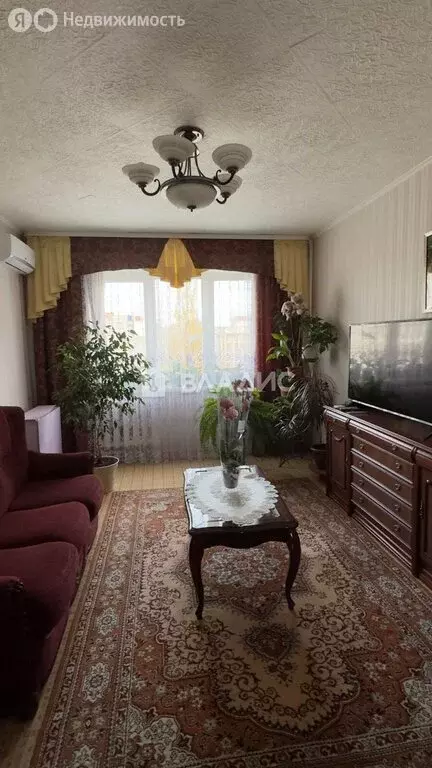 3-комнатная квартира: Стерлитамак, улица Артёма, 117 (68 м) - Фото 1