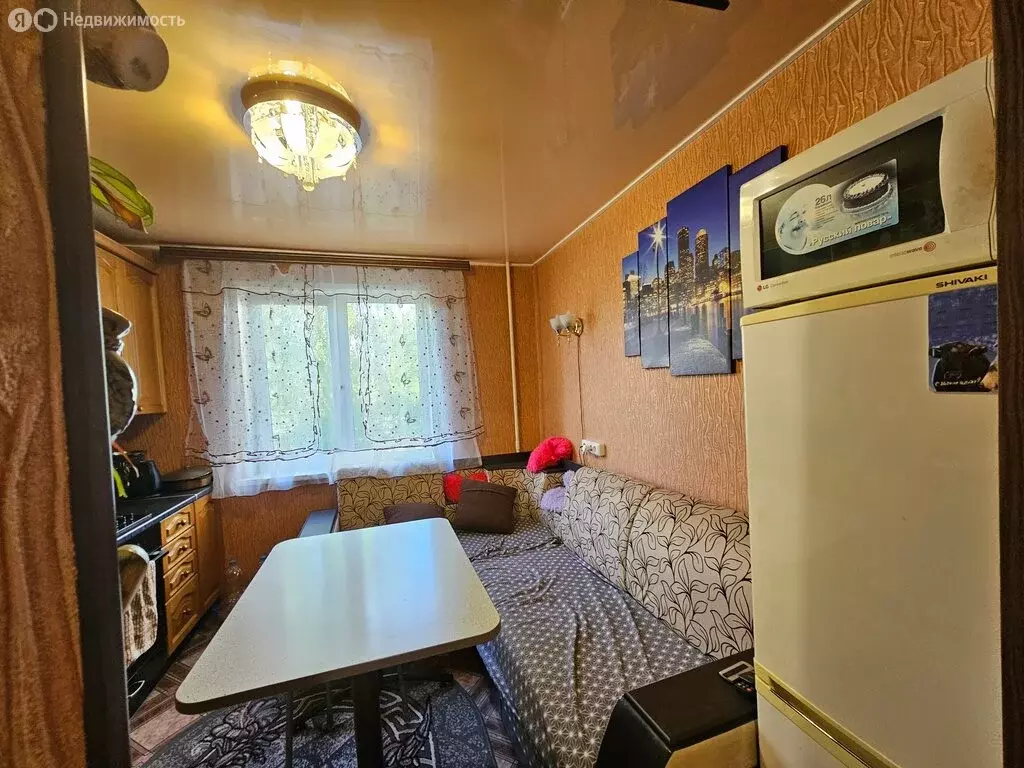 3-комнатная квартира: деревня Молзино, Советская улица (58 м) - Фото 0