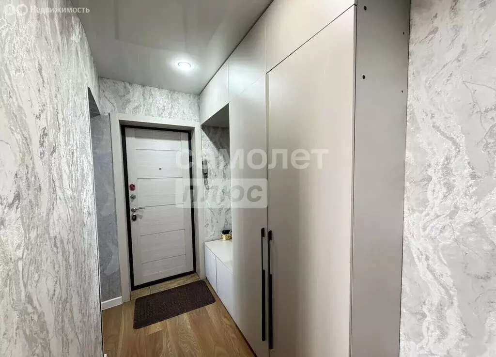 3-комнатная квартира: Иркутск, 15-й Советский переулок, 1 (64 м) - Фото 1