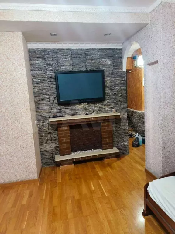 1-к. квартира, 37 м, 1/5 эт. - Фото 1