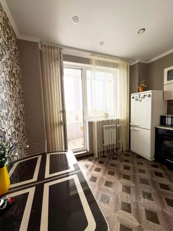 1-к кв. Омская область, Омск ул. Кирова, 51 (37.2 м) - Фото 1