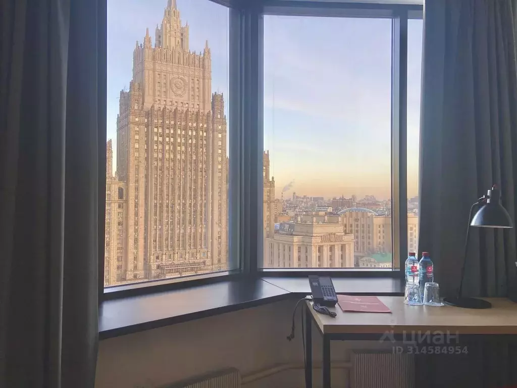 Комната Москва Смоленская ул., 8 (22.0 м) - Фото 0