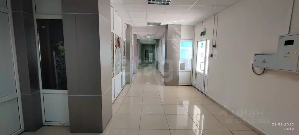 Помещение свободного назначения в Адыгея, Майкоп ул. Чкалова, 65 (22 ... - Фото 1