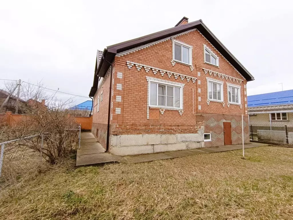 Дом в Краснодарский край, Лабинск Волжская ул. (344 м) - Фото 2