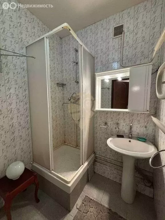 Дом в Старый Оскол, Лётная улица (200 м) - Фото 1