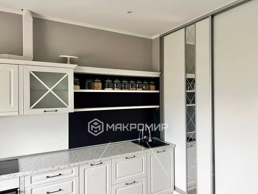 2-к кв. Архангельская область, Архангельск Воскресенская ул., 14 (65.0 ... - Фото 1