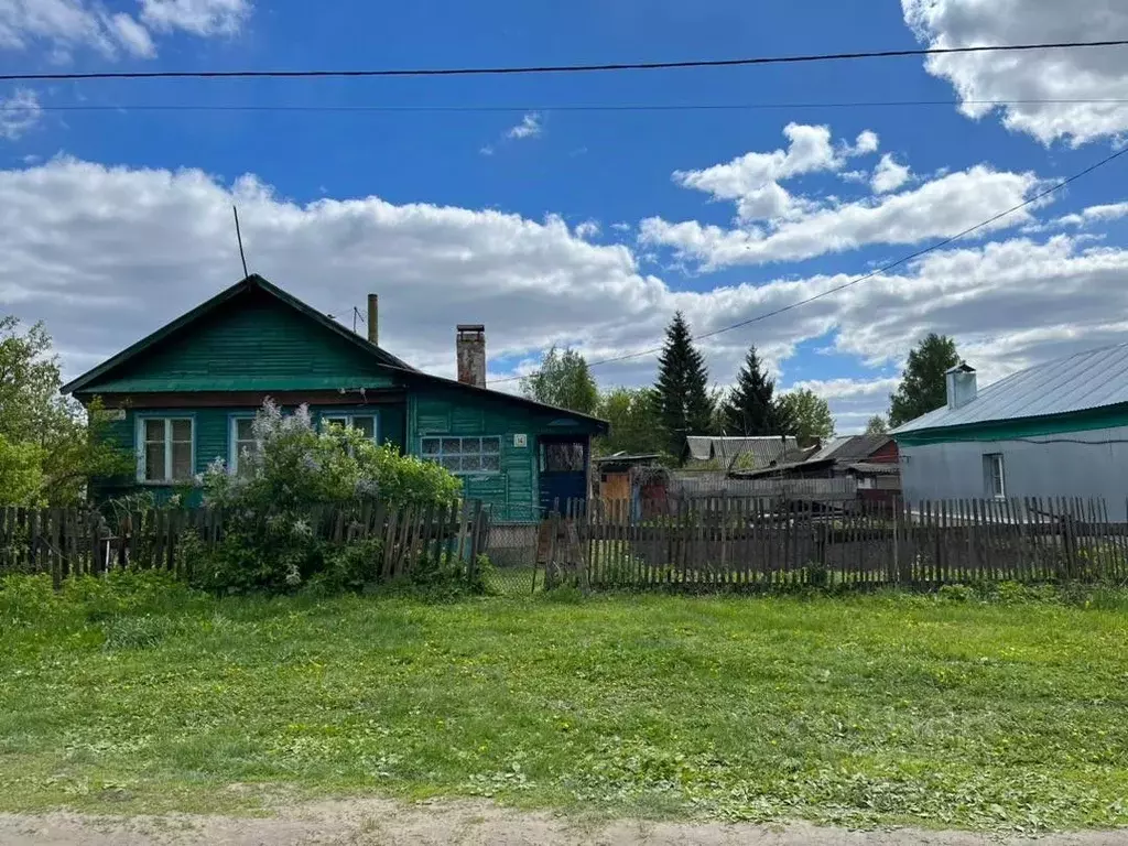 Дом в Саратовская область, Петровск ул. Чехова, 14 (30 м) - Фото 1