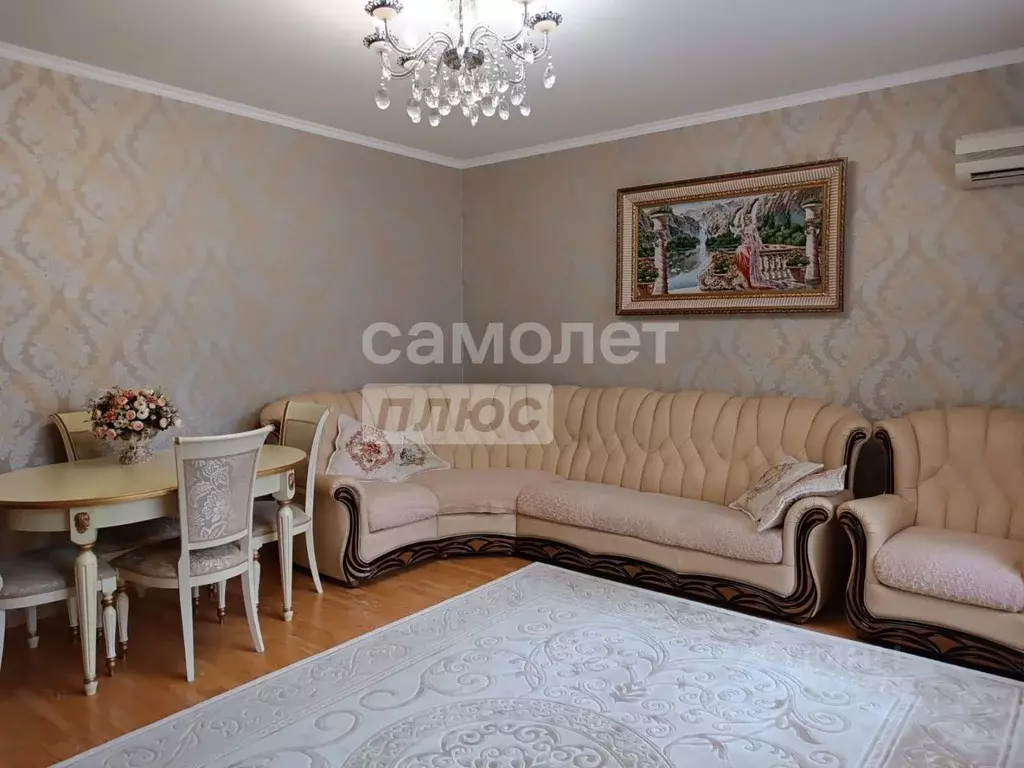 4-к кв. Дагестан, Каспийск ул. Каспийская, 8В (91.5 м) - Фото 1