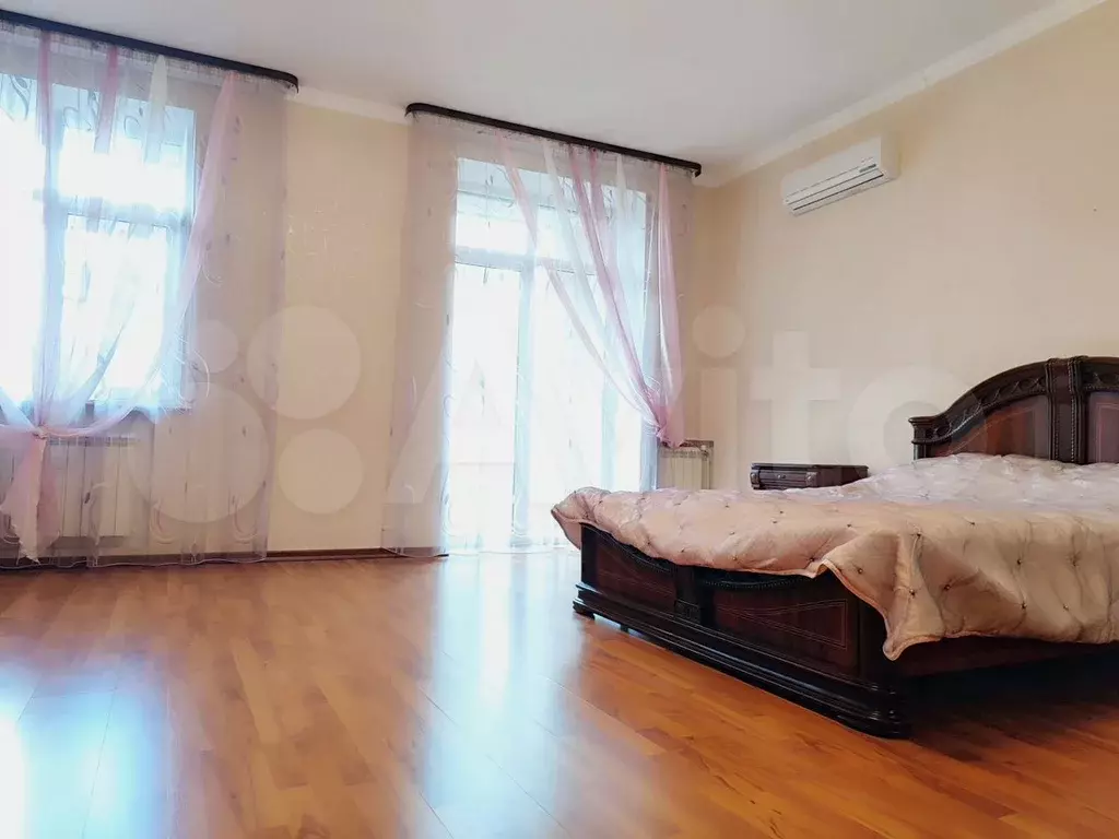 3-к. квартира, 184 м, 3/4 эт. - Фото 1
