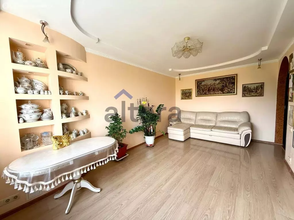 3-комнатная квартира: Казань, улица Патриса Лумумбы, 58 (91.3 м) - Фото 0