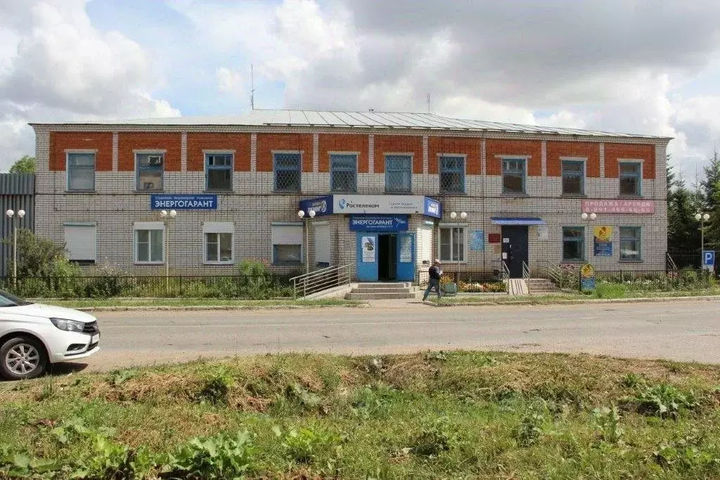 Помещение свободного назначения в Чувашия, с. Батырево ул. Ленина, 23 ... - Фото 1