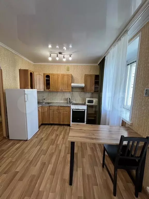 2-к. квартира, 52 м, 3/9 эт. - Фото 0