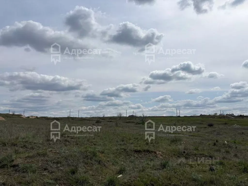 Участок в Волгоградская область, Волгоград Рабочий поселок Горьковский ... - Фото 0