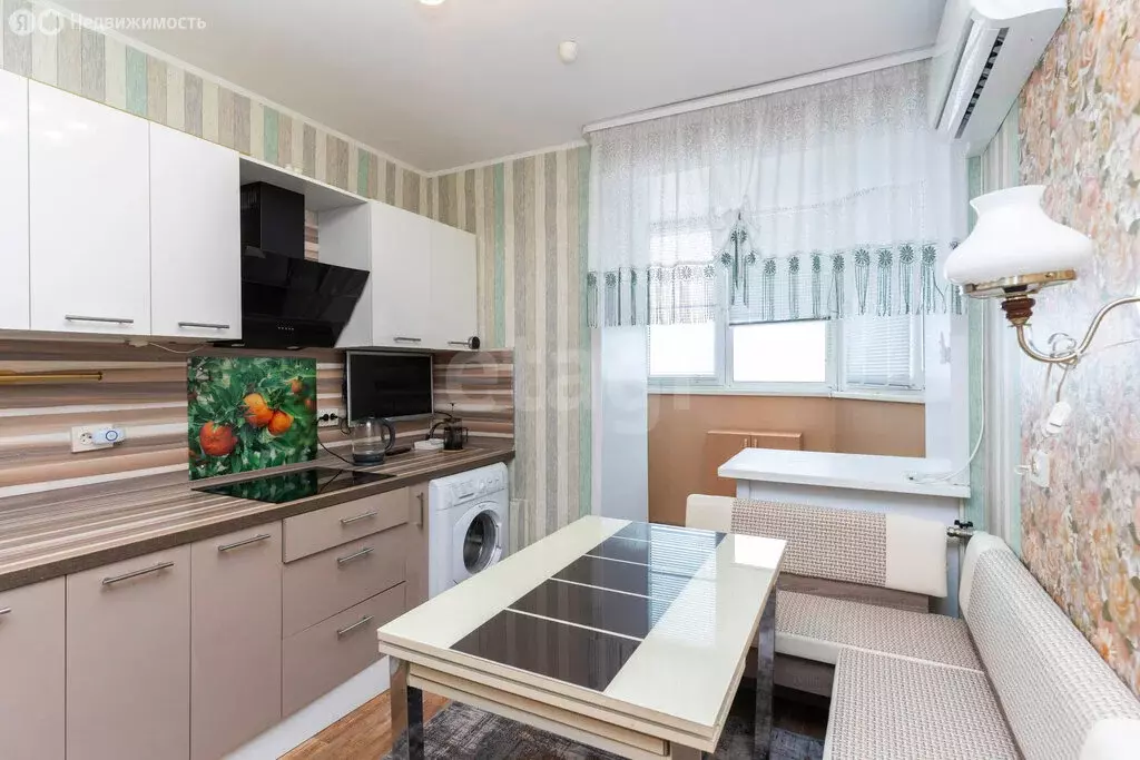 2-комнатная квартира: Тюмень, улица Михаила Сперанского, 19 (56 м) - Фото 2