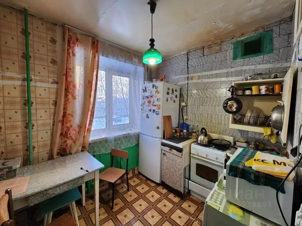 1-к кв. Ленинградская область, Луга просп. Кирова, 13 (31.6 м) - Фото 2