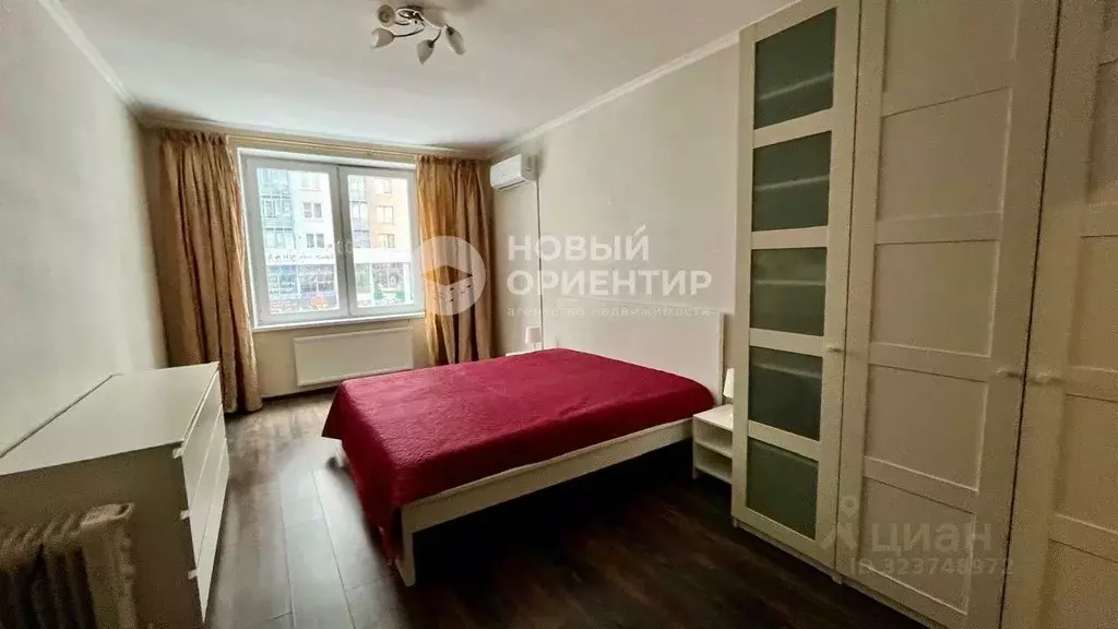 2-к кв. Свердловская область, Екатеринбург ул. Куйбышева, 21 (63.7 м) - Фото 2