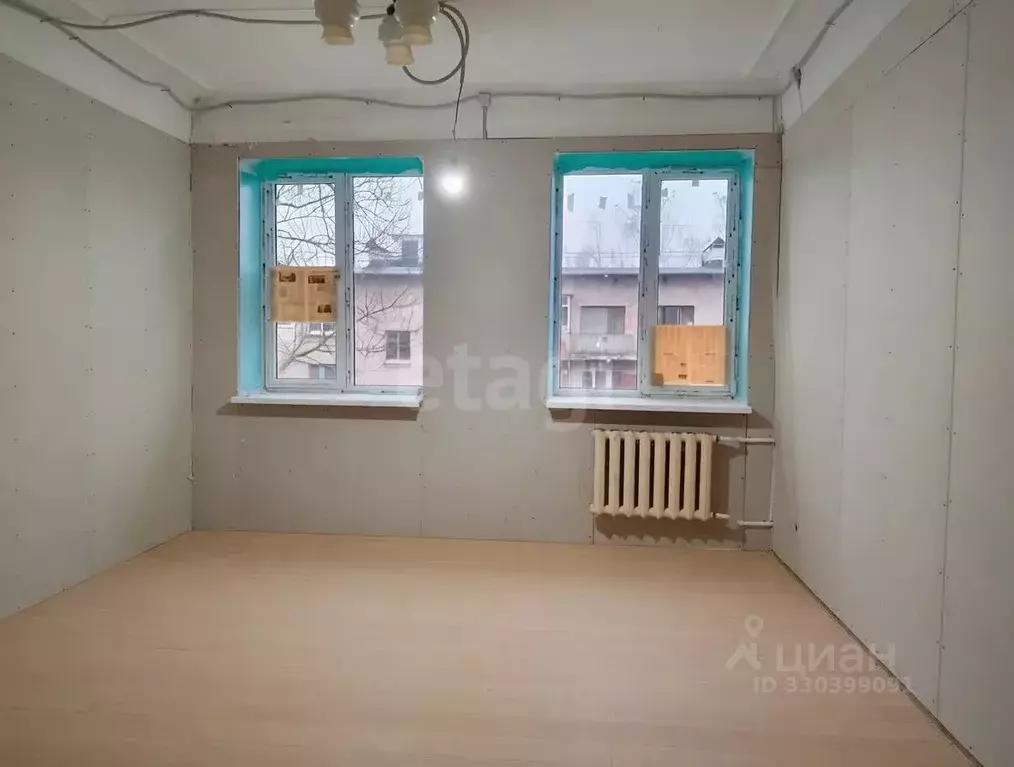 4-к кв. Псковская область, Остров Остров-3 кв-л, 12 (98.0 м) - Фото 1