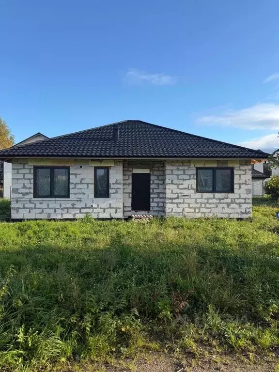 Дом в Калининградская область, Гурьевский муниципальный округ, пос. ... - Фото 1