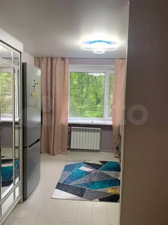 Комната 12,6 м в 4-к., 1/5 эт. - Фото 0