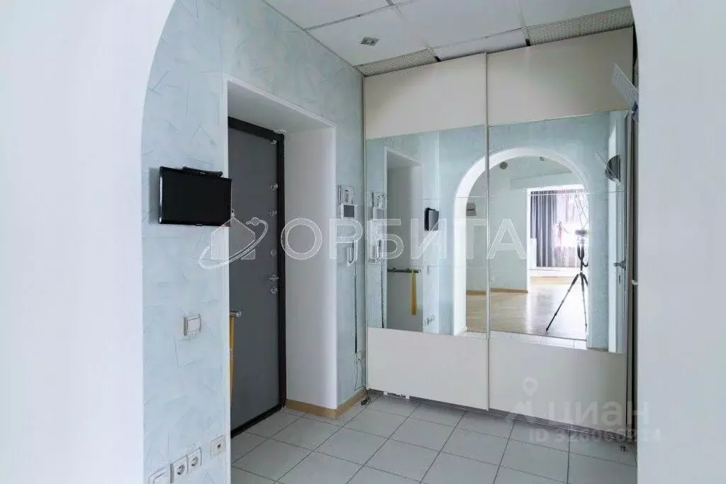 4-к кв. Тюменская область, Тюмень Севастопольская ул., 10к1 (225.4 м) - Фото 2