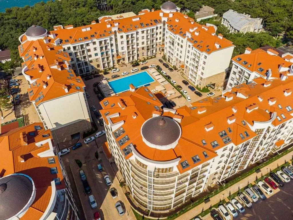 1-к кв. Краснодарский край, Геленджик ул. Мира, 44лит6 (53.0 м) - Фото 0
