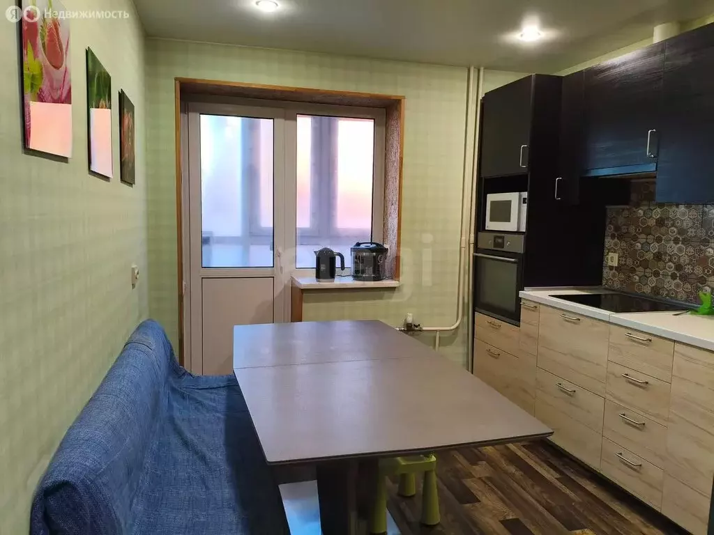 3-комнатная квартира: посёлок Парголово, улица Фёдора Абрамова, 18к1 ... - Фото 2