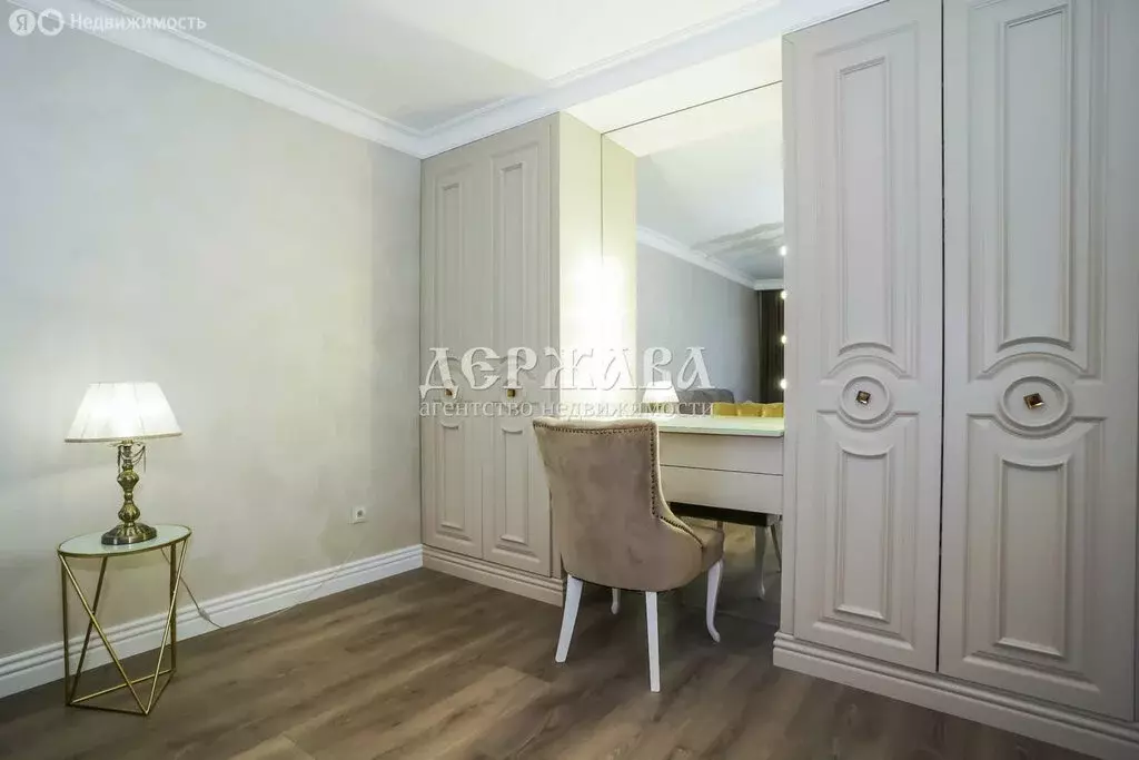 3-комнатная квартира: Губкин, Севастопольская улица, 57А (92.3 м) - Фото 1