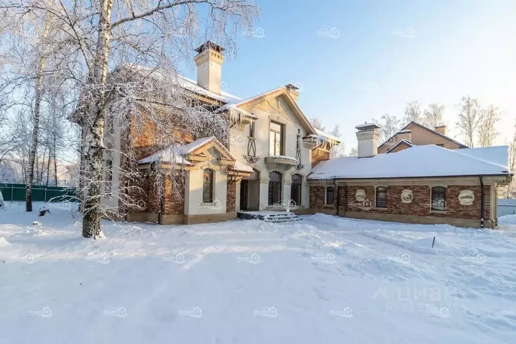 Коттедж в Москва д. Столбово, 61/1 (583 м) - Фото 1