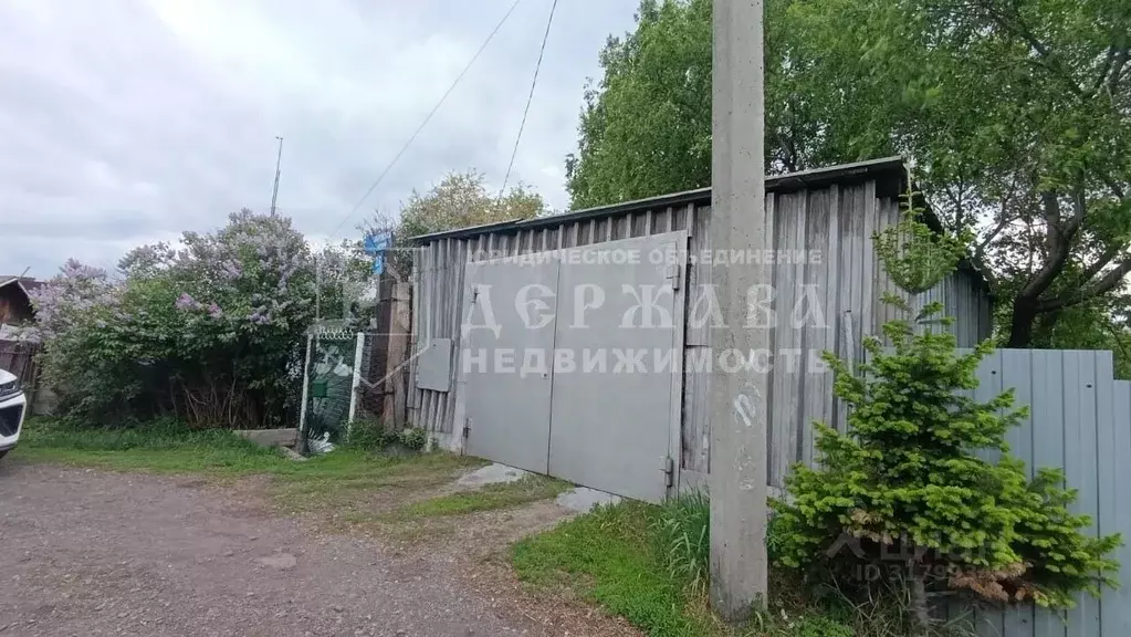 Дом в Кемеровская область, Кемерово Бобруйский пер. (49 м) - Фото 0