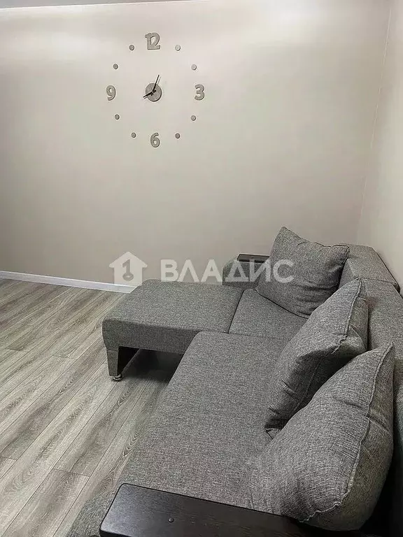 3-к кв. Бурятия, Улан-Удэ ул. Сенчихина, 2 (65.0 м) - Фото 1