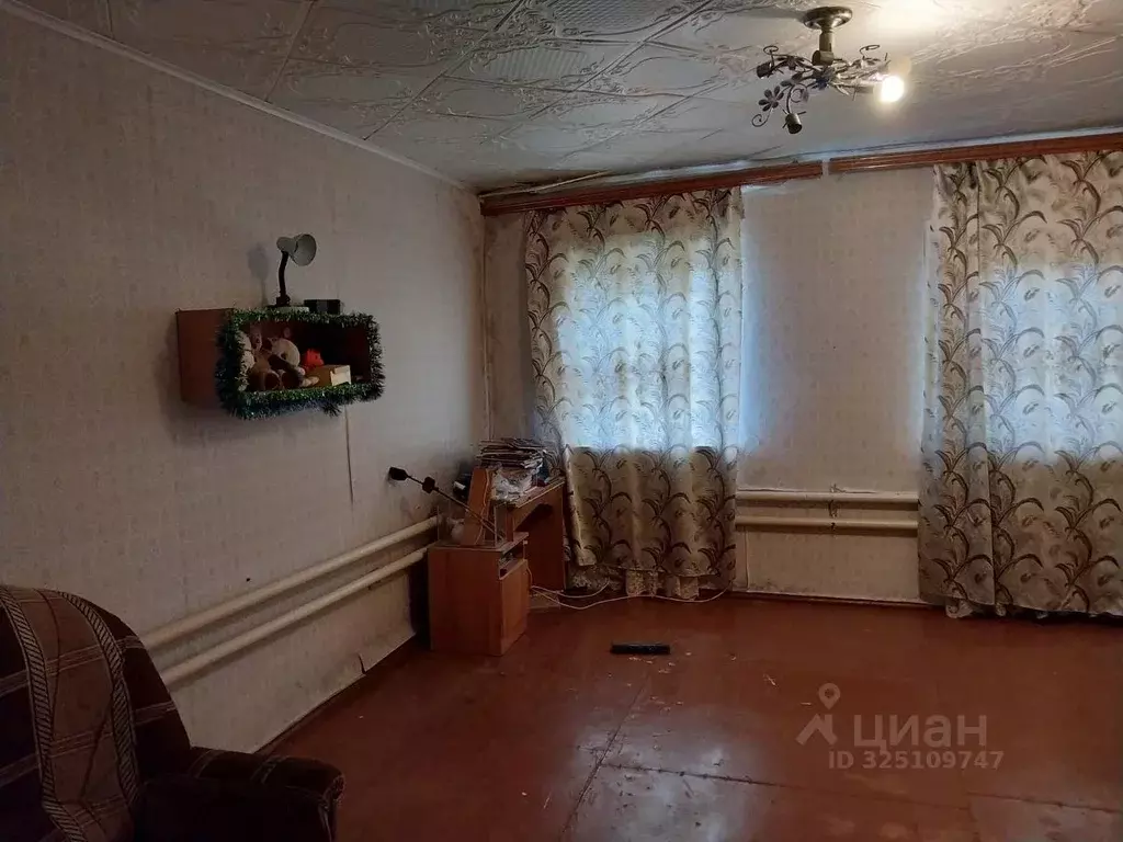 Дом в Саратовская область, Татищевский район, Октябрьское ... - Фото 2