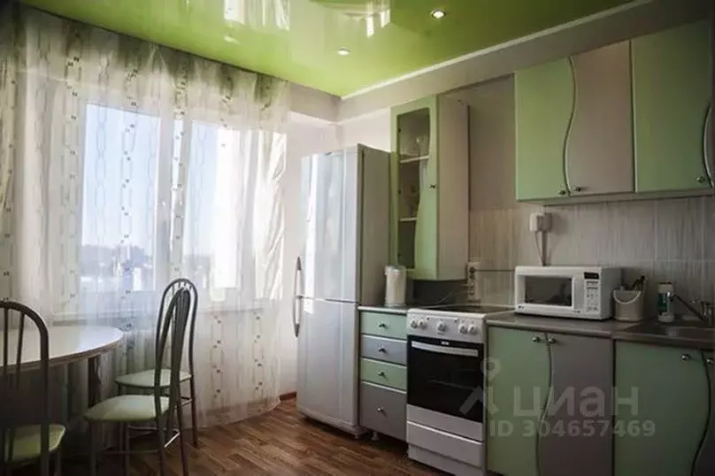 2-к кв. Кировская область, Киров ул. Азина, 15 (50.0 м) - Фото 1