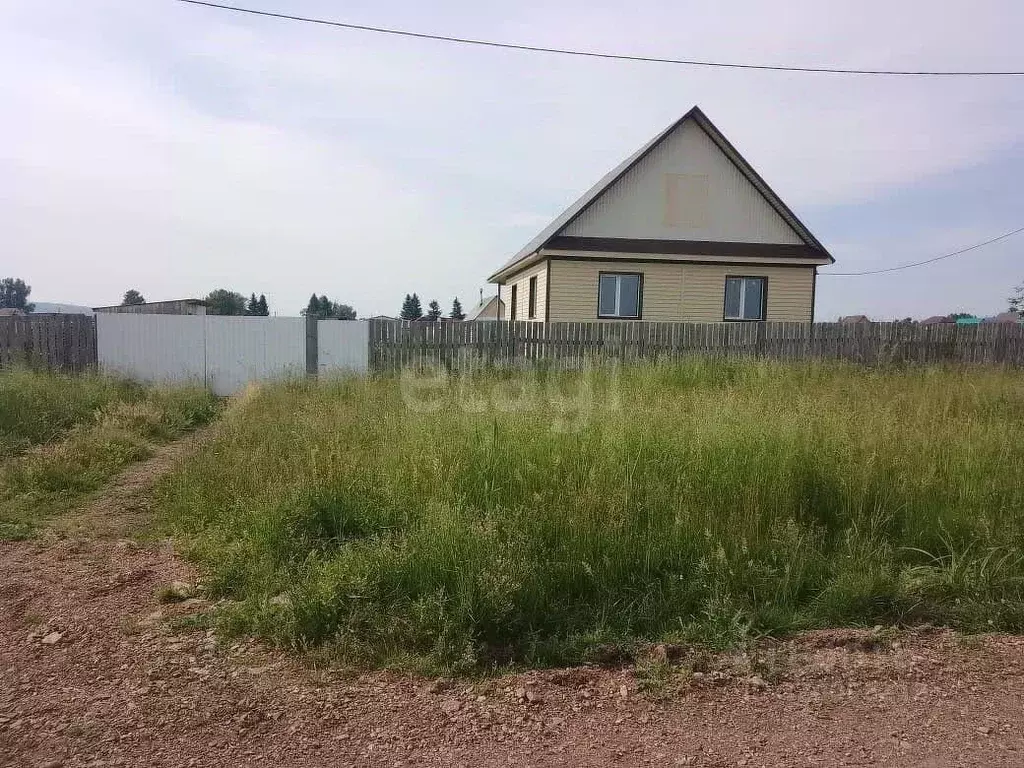 Дом в Башкортостан, Ишимбайский район, Ишеевский сельсовет, д. ... - Фото 0