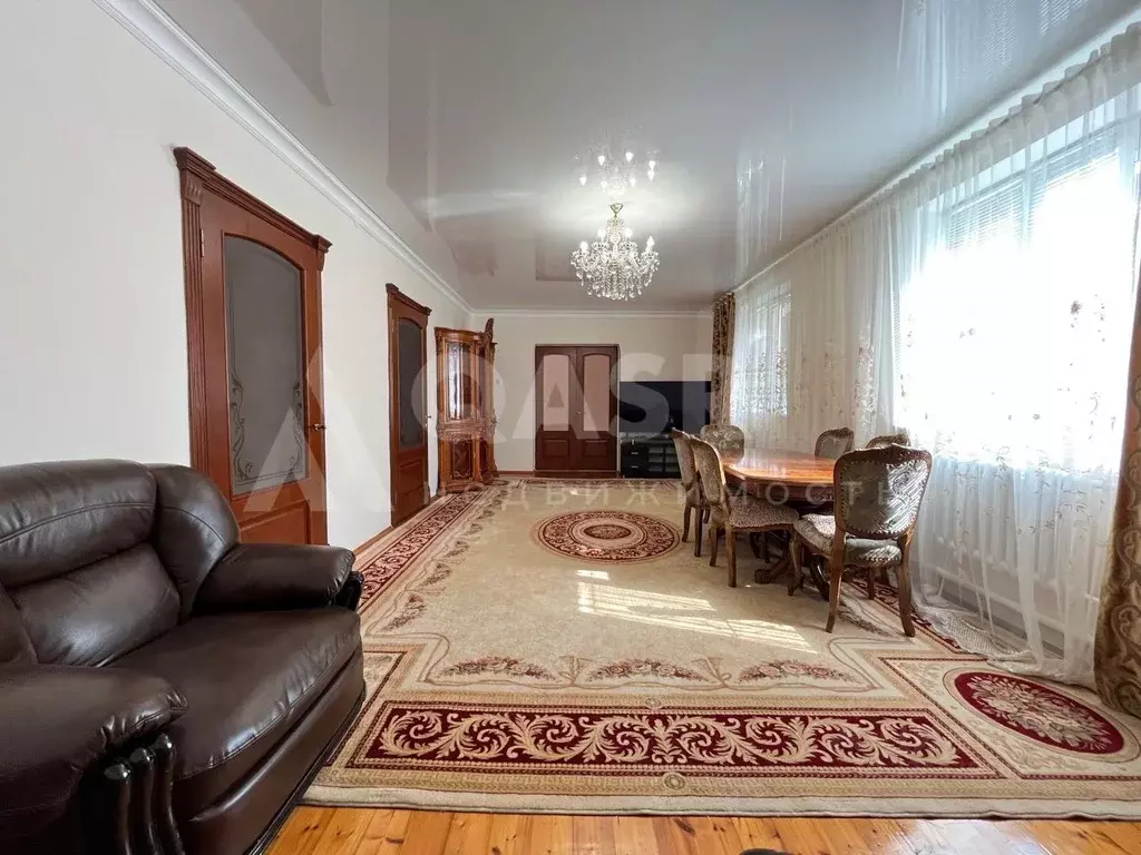 Дом в Дагестан, Махачкала проезд 6-й Ребристый, 3 (300 м) - Фото 1