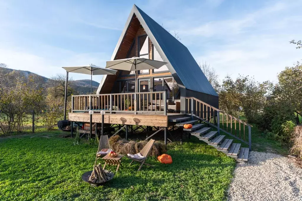 Дом в Краснодарский край, Геленджик городской округ, с. Береговое ул. ... - Фото 1