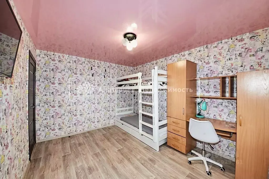 2-к кв. Томская область, Томск ул. Интернационалистов, 15 (43.2 м) - Фото 0