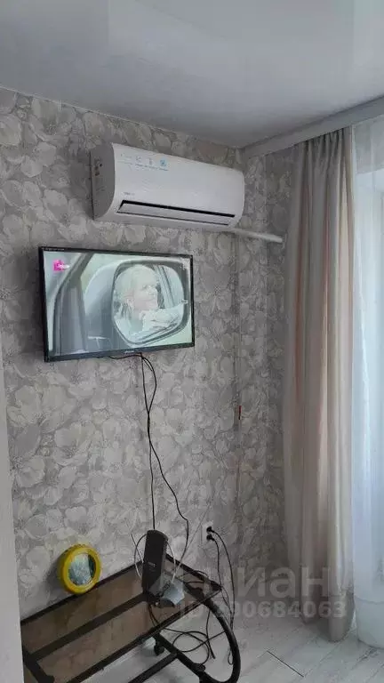 Комната Приморский край, Владивосток просп. 100-летия Владивостока, 44 - Фото 1