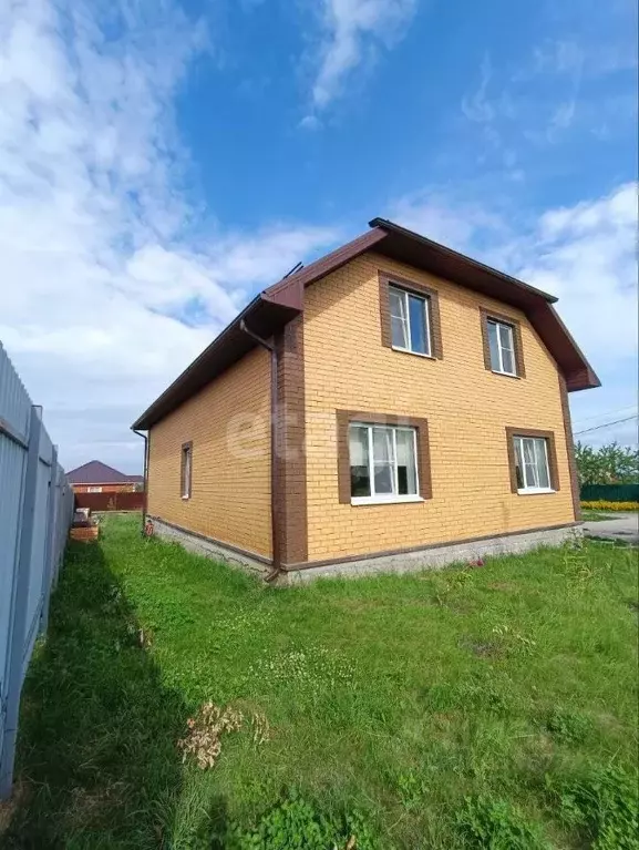 Дом в Белгородская область, Белгород Шагаровский туп., 15А (200 м) - Фото 0