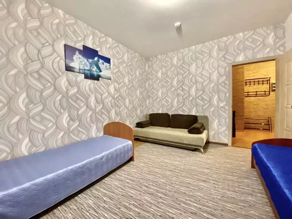 3-к кв. Тюменская область, Тобольск 15-й мкр, 29 (82.0 м) - Фото 1